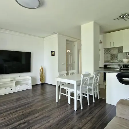 Apartment Vizparti Balatonszarszo